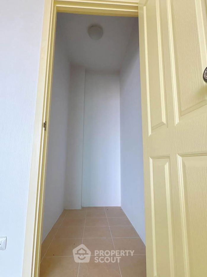 picture 2-BR Condo at Supalai Mare Pattaya close to Pattaya South (ID 2448476) - 10/13