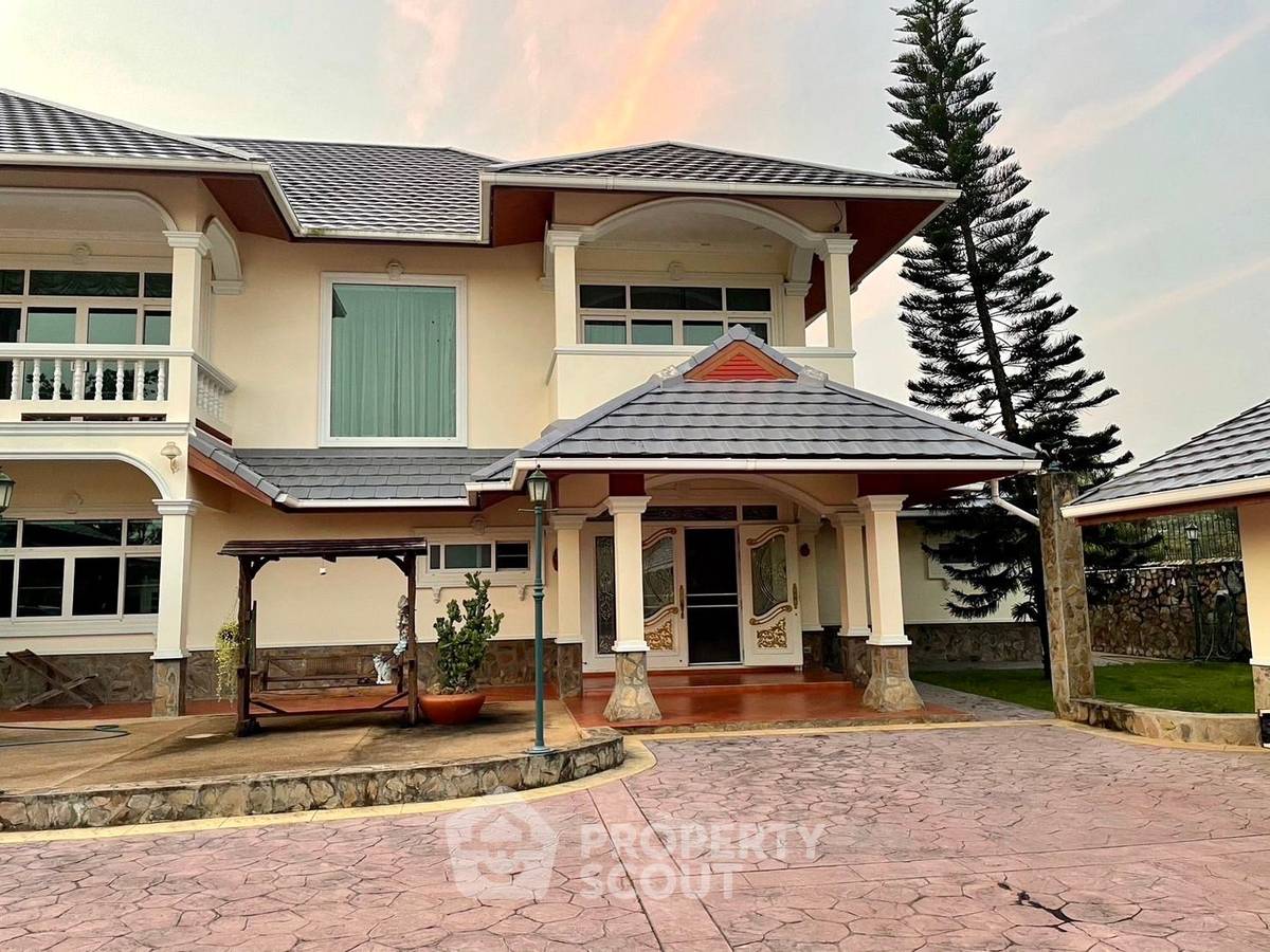 รูป วิลล่า 10-ห้องนอน ใกล้ บางเสร่ (ID 2003327) - รูปที่ 11/12