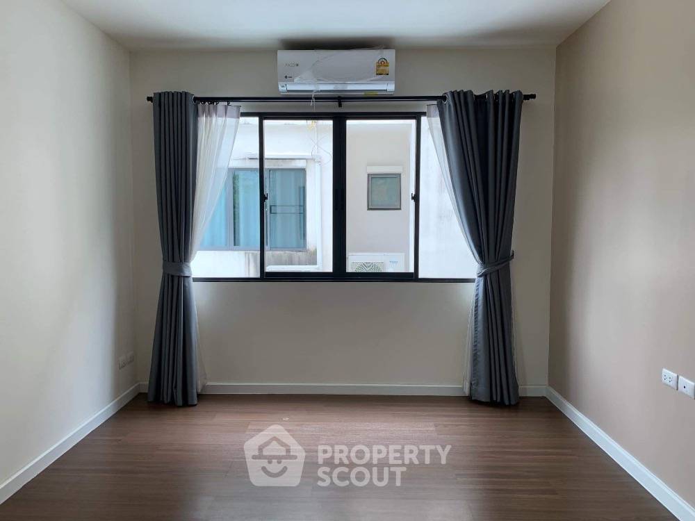 รูป ทาวน์เฮาท์ 3-ห้องนอน ใกล้ MRT สามแยกบางใหญ่ (ID 2052965) - รูปที่ 13/18