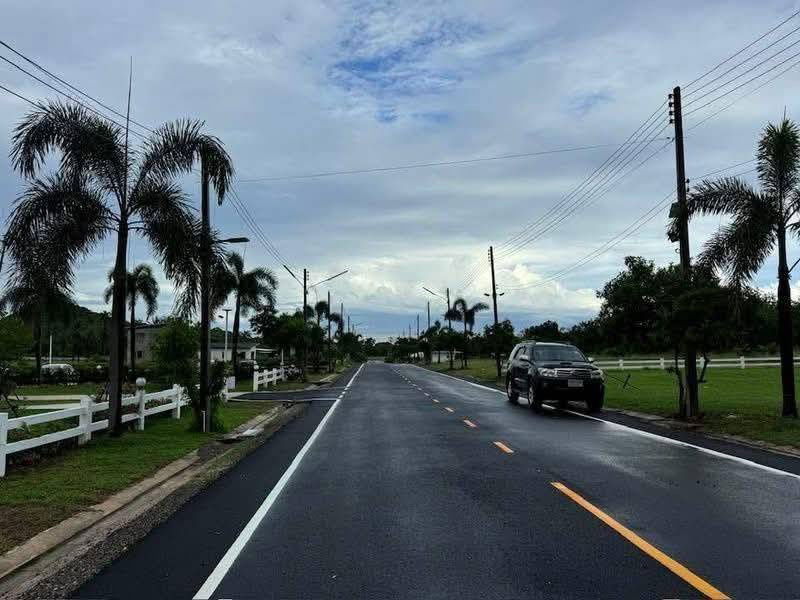 picture  Ang Thong, Thap Sakae District, Prachuap Khiri Khan Province, 91-114-141 sq m, 16,900per sq m, 10% contract, 20,000-30,000 baht per month, 18 months,  - 3/23