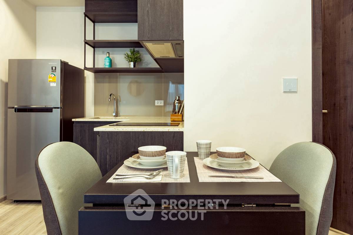 picture 2-BR Condo at XT Huaikhwang near MRT Huai Khwang (ID 2455272) - 9/17