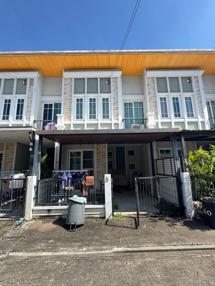 picture Front Project Location! Townhome for Sale – Golden Town Ramintra–Khubon Project English-style Townhome in a High-Potential Area, Ramintra Zone, - 1/20