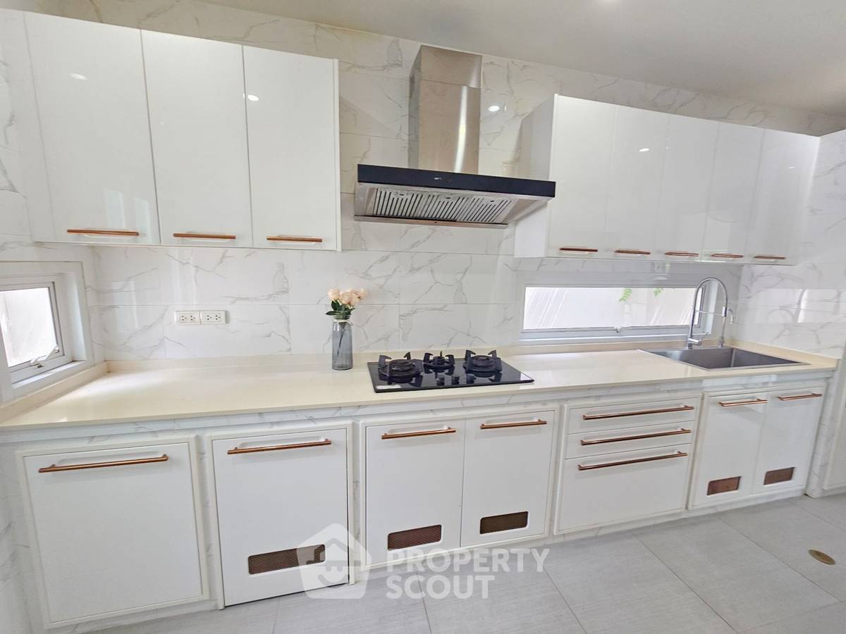 รูป บ้าน 4-ห้องนอน ที่ ไลฟ อิน เดอะ การ์เด้น โรงโป๊ะ-มอเตอร์เวย์ ใน ตะเคียนเตี้ย (ID 2094586) - รูปที่ 14/34