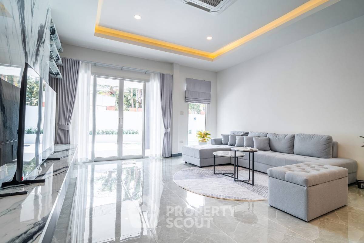 รูป บ้าน 5-ห้องนอน ใกล้ เมืองพัทยา (ID 2169641) - รูปที่ 6/27