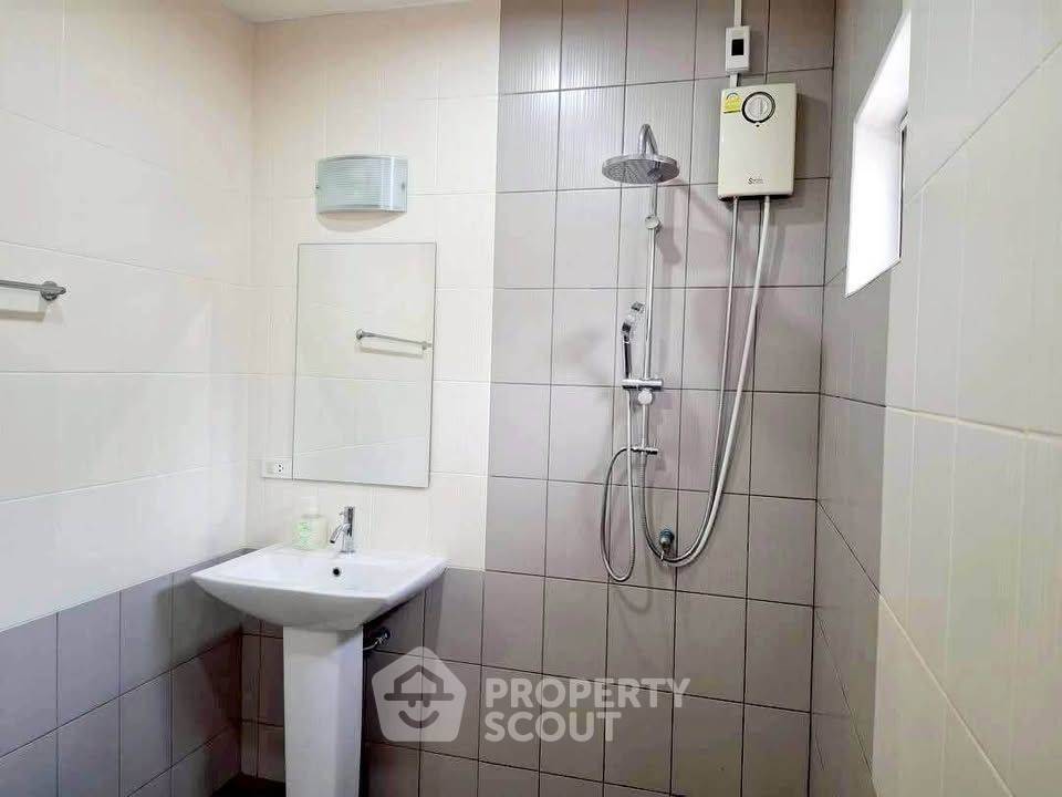 รูป บ้าน 3-ห้องนอน ใกล้ พัทยาตะวันออก (ID 2162976) - รูปที่ 9/14