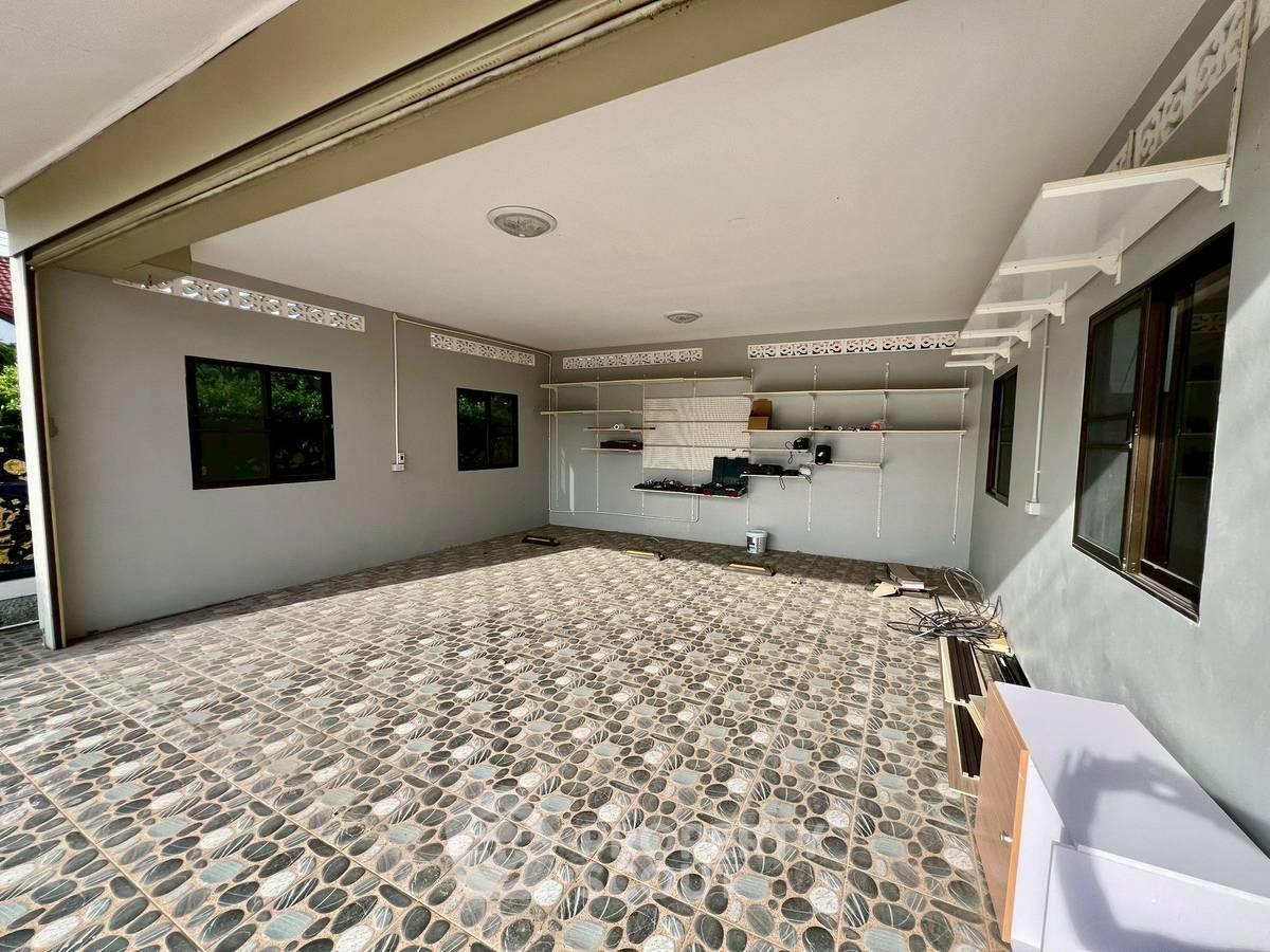 รูป วิลล่า 4-ห้องนอน ใกล้ พัทยาตะวันออก (ID 2133274) - รูปที่ 15/18