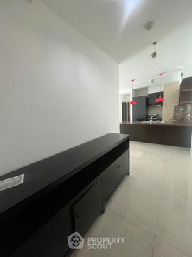 2-BR Condo at Sukhumvit City Resort Condominium near BTS Nana (ID 2070749)