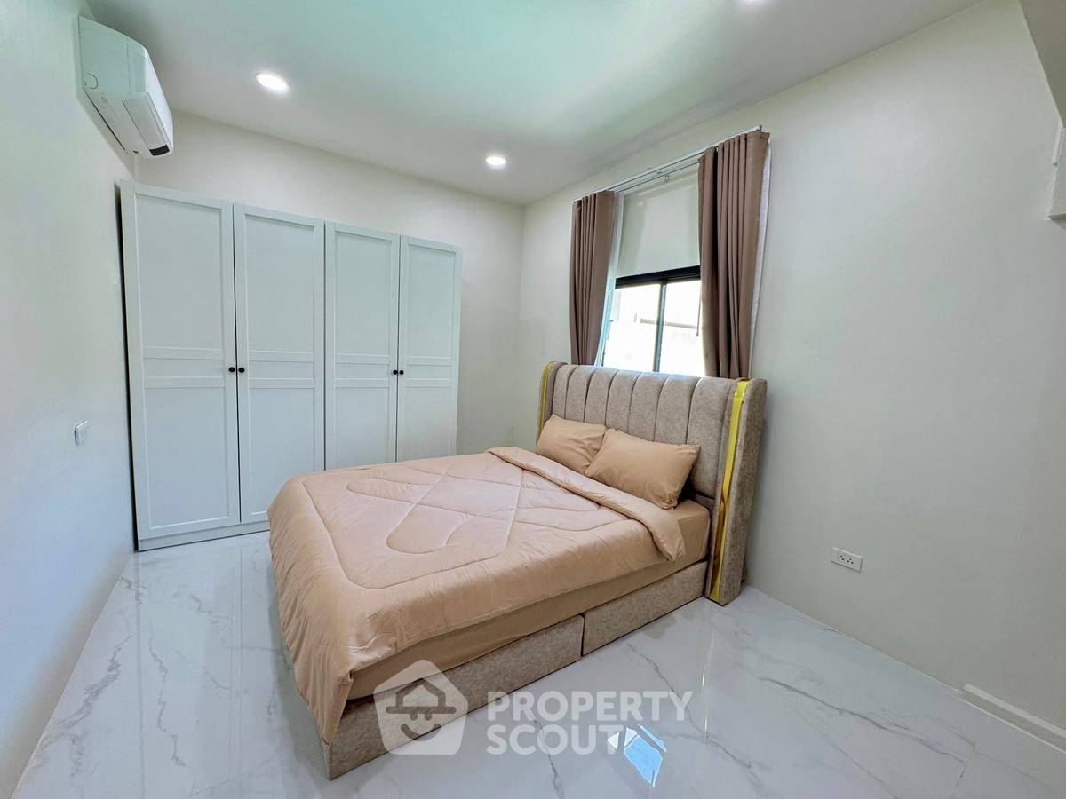 รูป วิลล่า 5-ห้องนอน ใกล้ เมืองพัทยา (ID 2157284) - รูปที่ 10/14