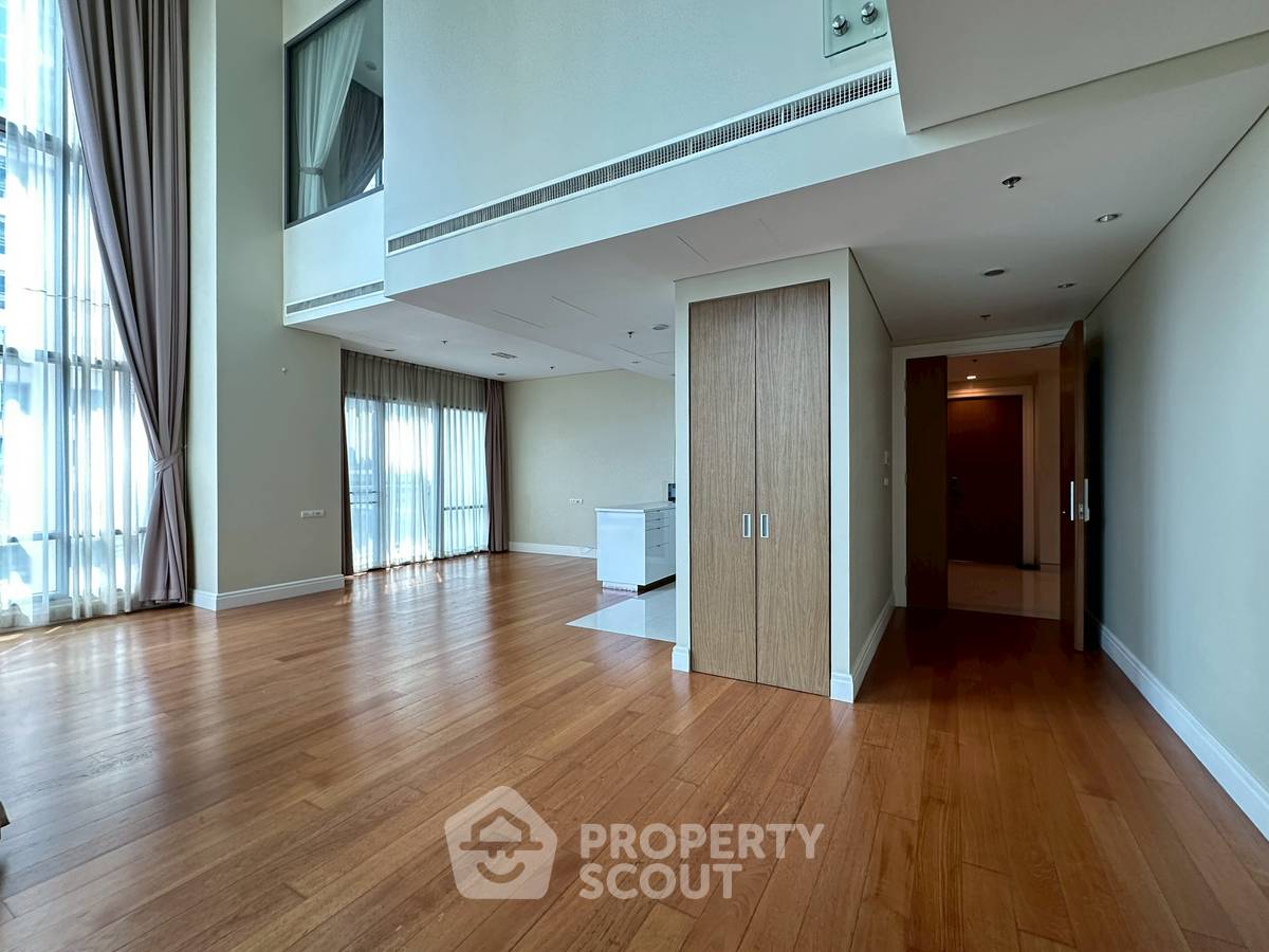 picture 3-BR Condo at Bright Sukhumvit 24 Condominium near BTS Phrom Phong (ID 2454029) - 1/11