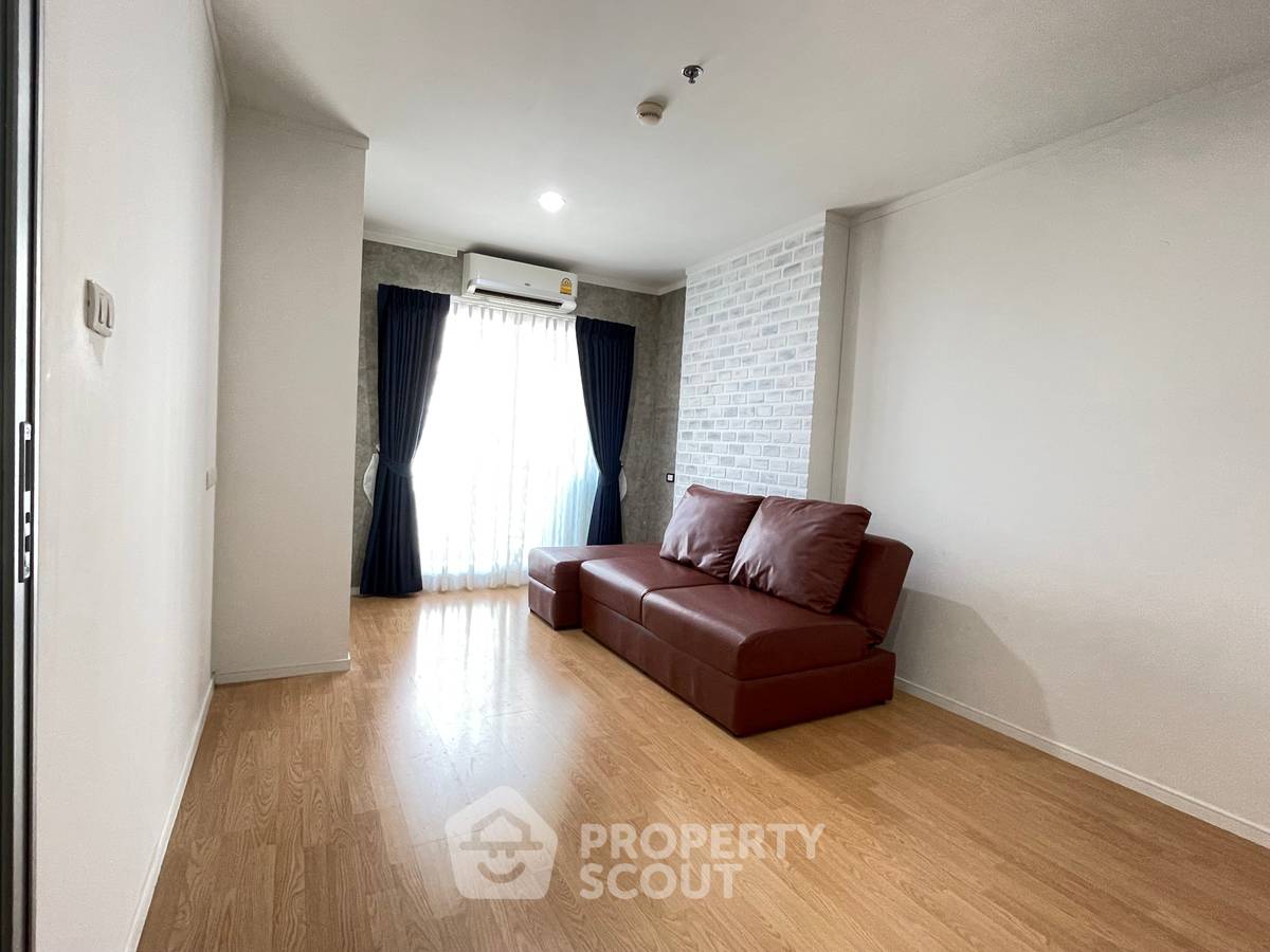 รูป คอนโด 1-ห้องนอน ที่ ลุมพินี เพลส ศรีนครินทร์-หัวหมาก ใกล้ ARL หัวหมาก (ID 742596) - รูปที่ 1/9