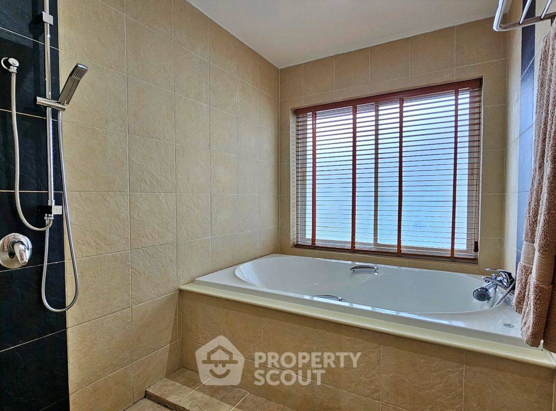 รูป วิลล่า 3-ห้องนอน ใกล้ กะทู้ (ID 1889149) - รูปที่ 13/25