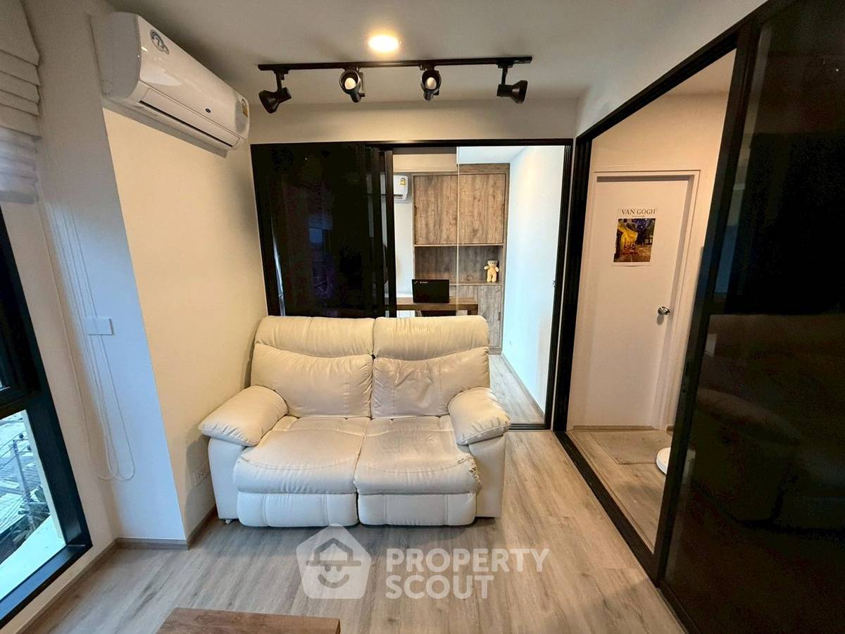 picture 1-BR Condo at Beat Bangwa Interchange near MRT Bang Wa (ID 2119669) - 7/20