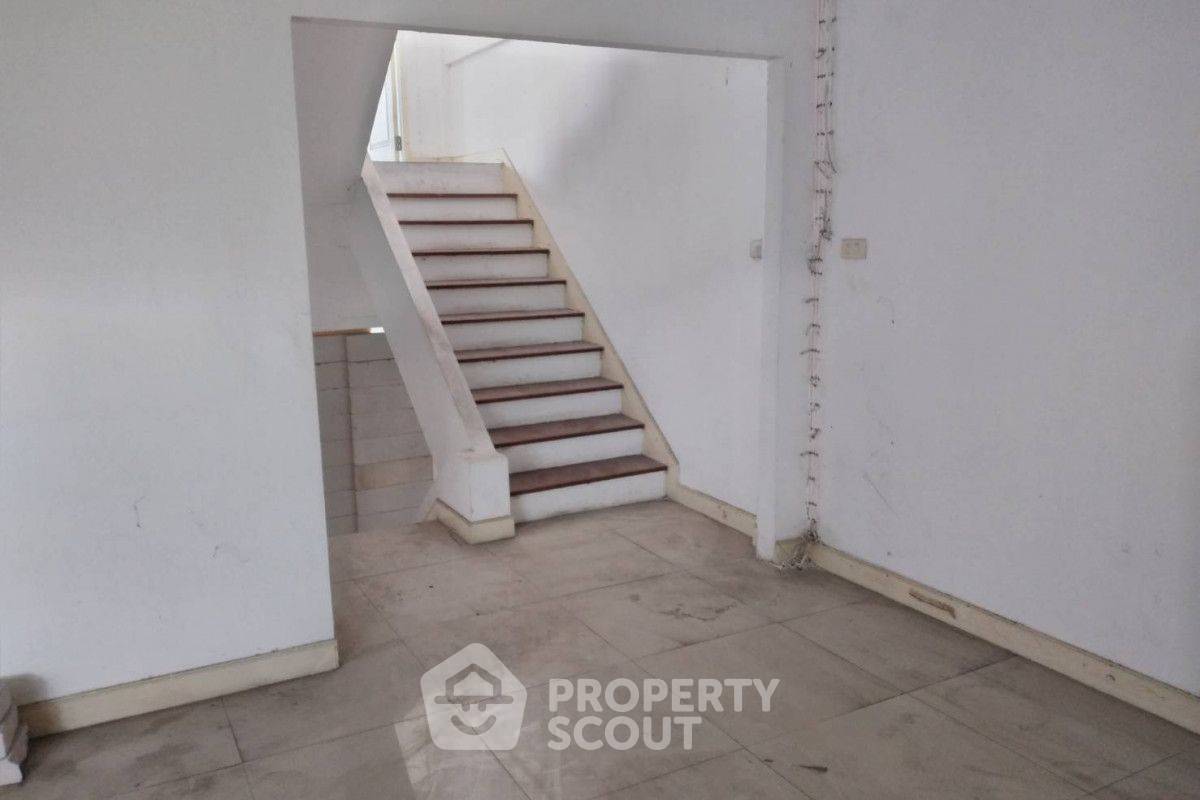 รูป ทาวน์เฮาท์ 3-ห้องนอน ใกล้ ลำสาลี (ID 1982885) - รูปที่ 4/8