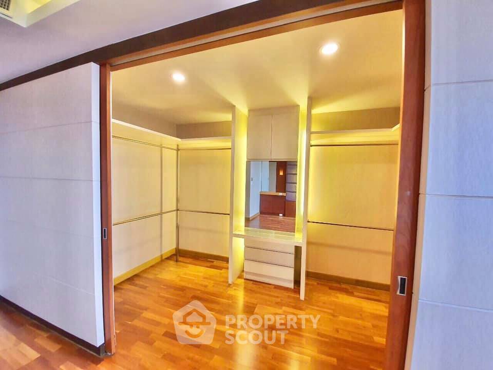 รูป คอนโด 4-ห้องนอน ที่ ริเวอไรน์ เพลส ใกล้ MRT แยกติวานนท์ (ID 566369) - รูปที่ 13/23