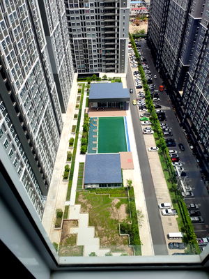 Condos for rent King Mongkut s University of Technology North Bangkok  : For rent car parking area MRT bangson