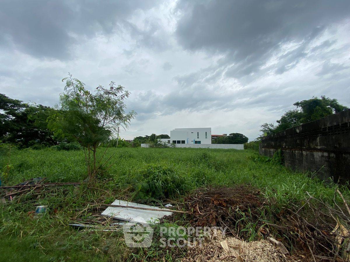 picture 1,456 m² Land for Sale in Nong Khang Phlu (ID 2098541) - 3/5