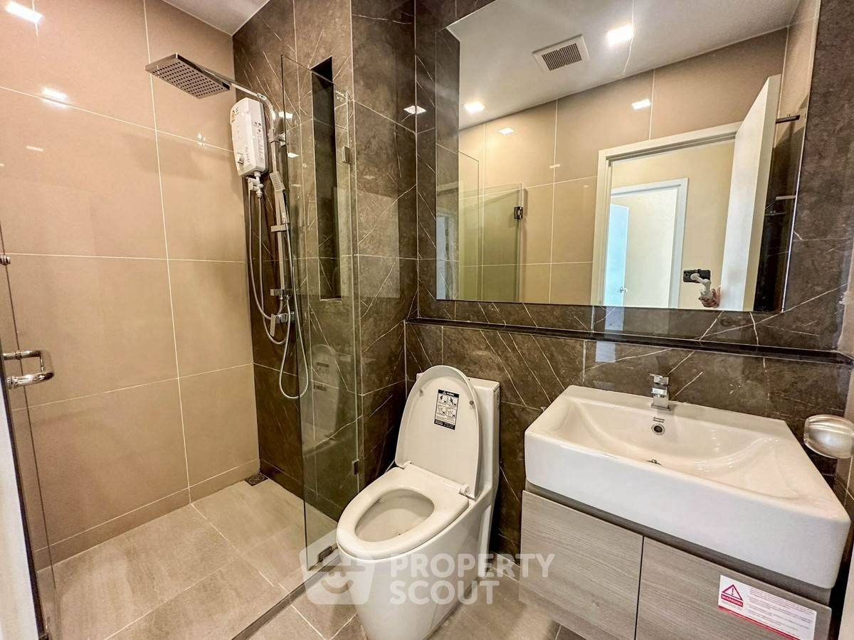 picture 2-BR Condo at The Tree Pattanakarn-Ekkamai near ARL Ramkhamhaeng (ID 2458172) - 11/15