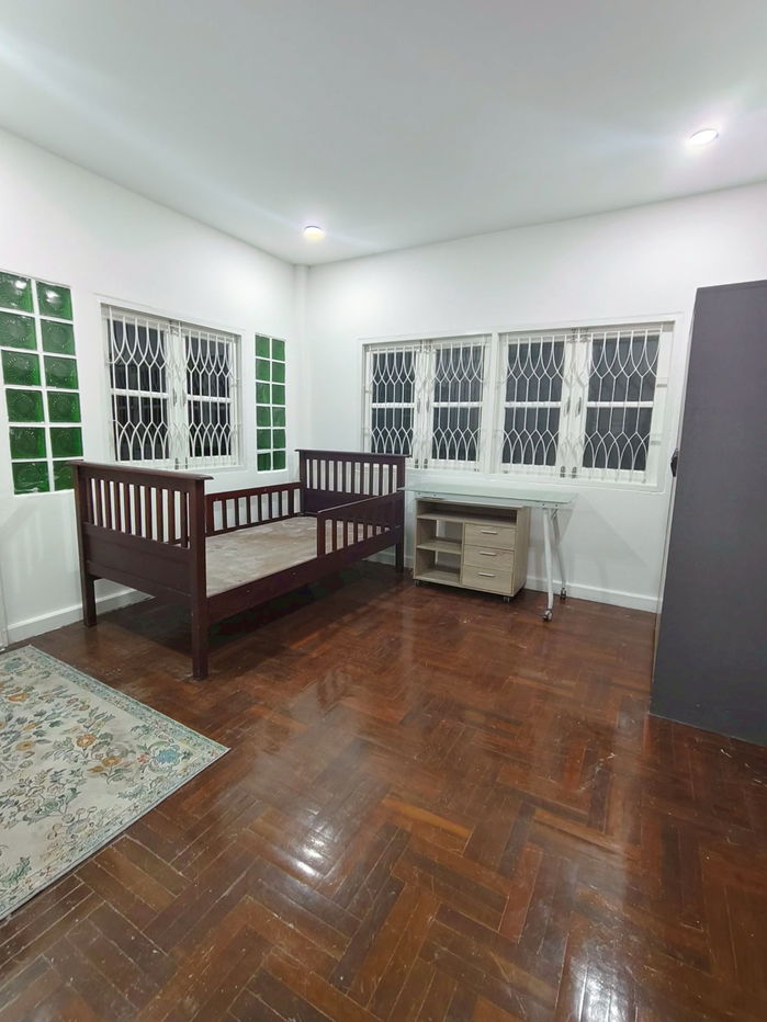 รูป บ้านเดี่ยว ร่มเกล้า มีนบุรี ลาดกระบัง หมู่บ้านรุ่งนภา ถนนร่มเกล้า13 ห่างจากถนน150เมตร นัหมายชมบ้าน 085-318-688 คุณวา - รูปที่ 12/23