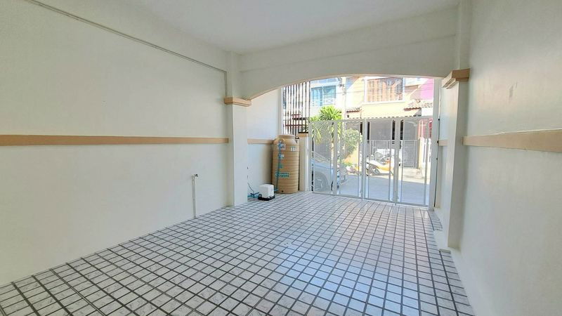 picture Townhouse for sale, Monwadi Village - Wat Lat Pla Duk, Land area 16 square wah, 3 bedrooms 2 bathrooms, Fully furnished - 4/19