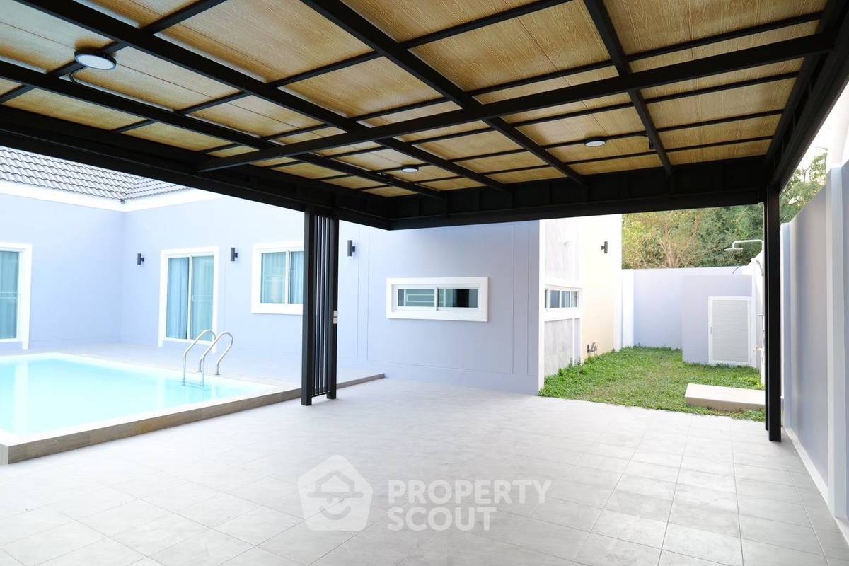 รูป วิลล่า 4-ห้องนอน ใกล้ เมืองพัทยา (ID 2111996) - รูปที่ 2/14