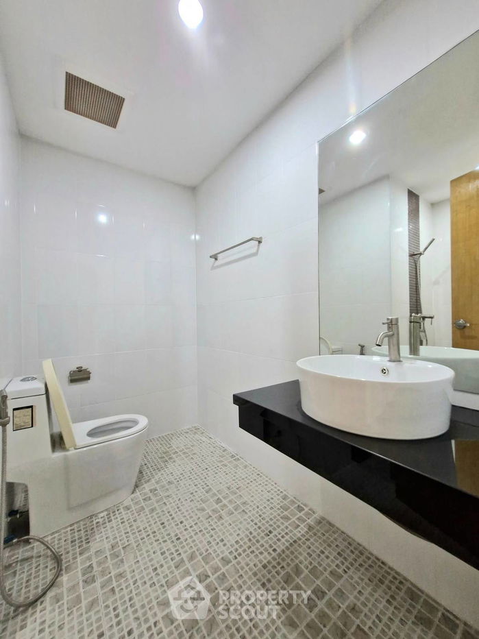 รูป ทาวน์เฮาท์ 2-ห้องนอน ใกล้ พัทยาตะวันออก (ID 2144294) - รูปที่ 12/16