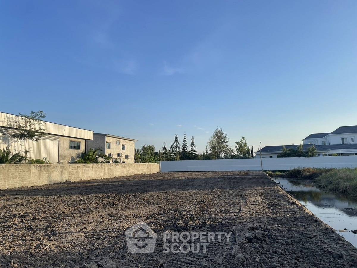 รูป ที่ดินสำหรับปล่อยขาย 1,600 ตารางเมตร แถว ใน ออเงิน (ID 1564796) - รูปที่ 3/3