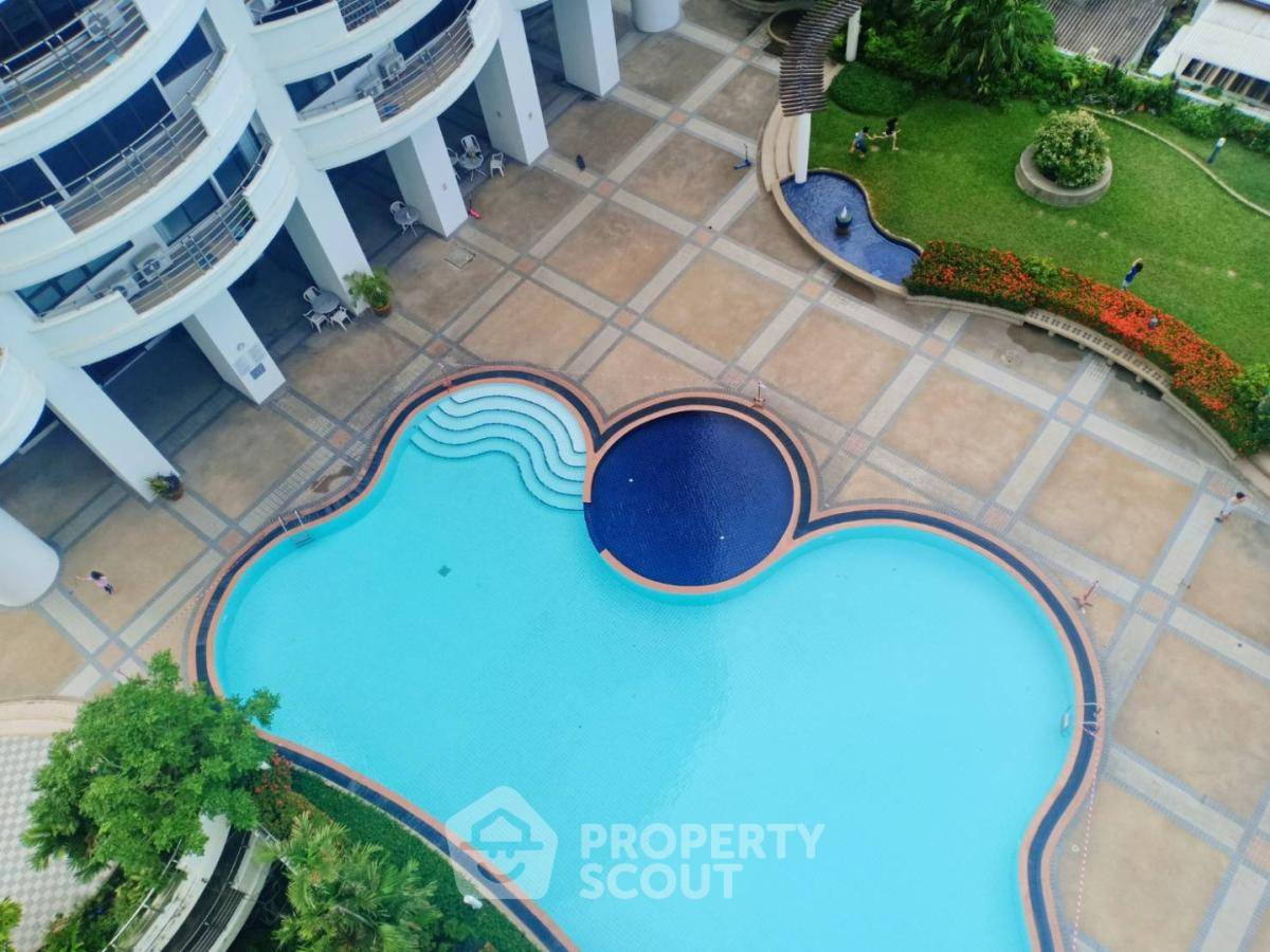 picture 3-BR Condo at Floraville Condominium near ARL Hua Mak (ID 1400072) - 15/18