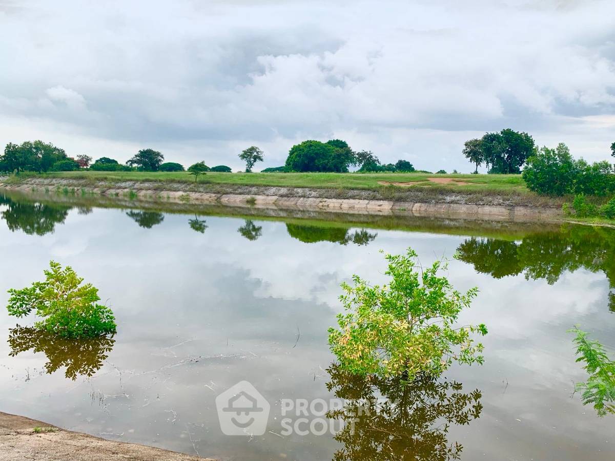 รูป ที่ดินสำหรับปล่อยขาย 1,564 ตารางเมตร แถว ใกล้ เมืองพัทยา (ID 2083012) - รูปที่ 10/11