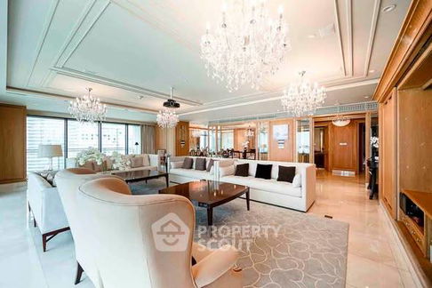 3-BR Condo at The Residences At The St Regis Bangkok near BTS Ratchadamri (ID 2433332)