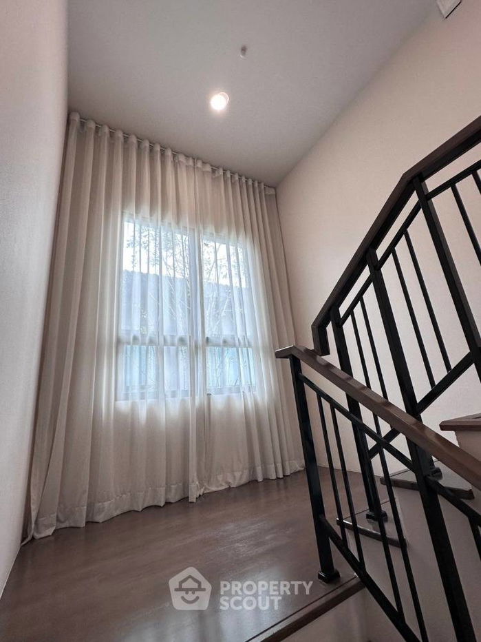 รูป บ้าน 5-ห้องนอน ใน ศีรษะจรเข้ใหญ่ (ID 2047019) - รูปที่ 30/37