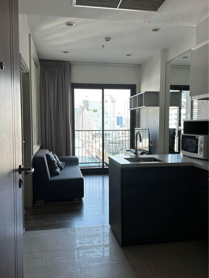 picture For Rent Condo WYNE SUKHUMVIT Building 1, Floor 12,1 bed room, Room size 30 sqm - 2/8