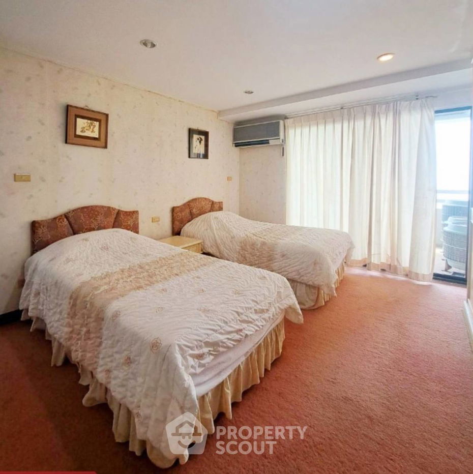picture 2-BR Condo at Cha-Am Grand Condotel close to Cha-Am Beach (ID 1779372) - 5/10