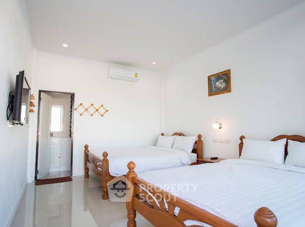 รูป วิลล่า 7-ห้องนอน ใกล้ เมืองหัวหิน (ID 1337369) - รูปที่ 20/29