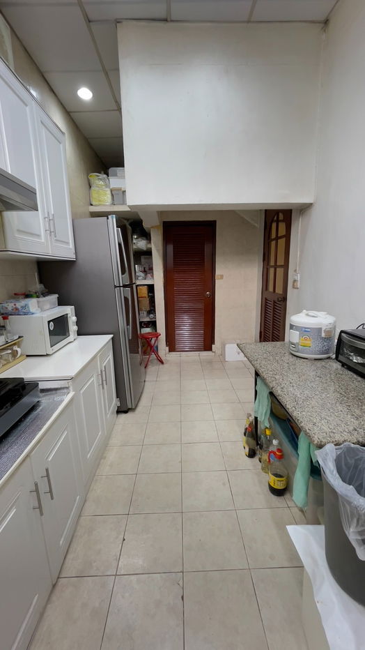 picture 4-storey townhouse, Ekkamai Villa project, Soi Sukhumvit 63, near BTS Ekkamai, only 2 kilometers. - 13/36