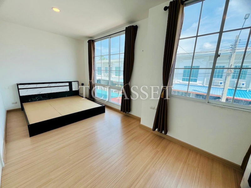 picture Townhouse for sale : J City Sukhumvit-Phraeksa Village , Mueang, Samut Prakan. - 10/13