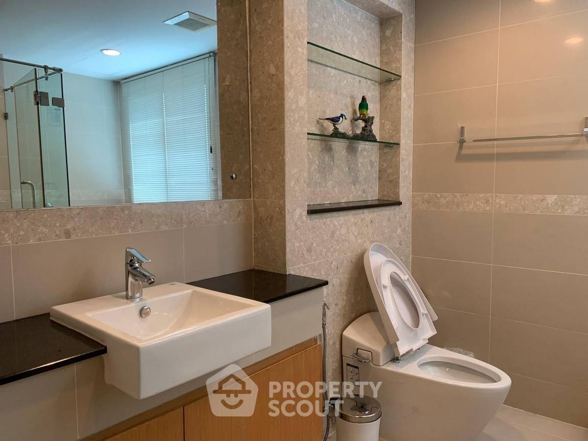 picture 3-BR Condo at The Crest Ruamrudee near BTS Phloen Chit (ID 1963304) - 14/17