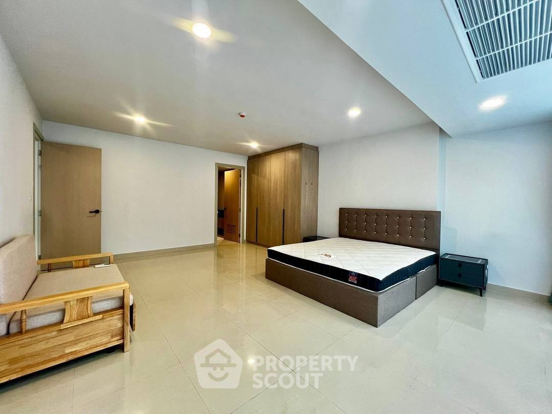 picture 4-BR Condo at Gardenia Pattaya close to Pattaya (ID 2452364) - 8/18