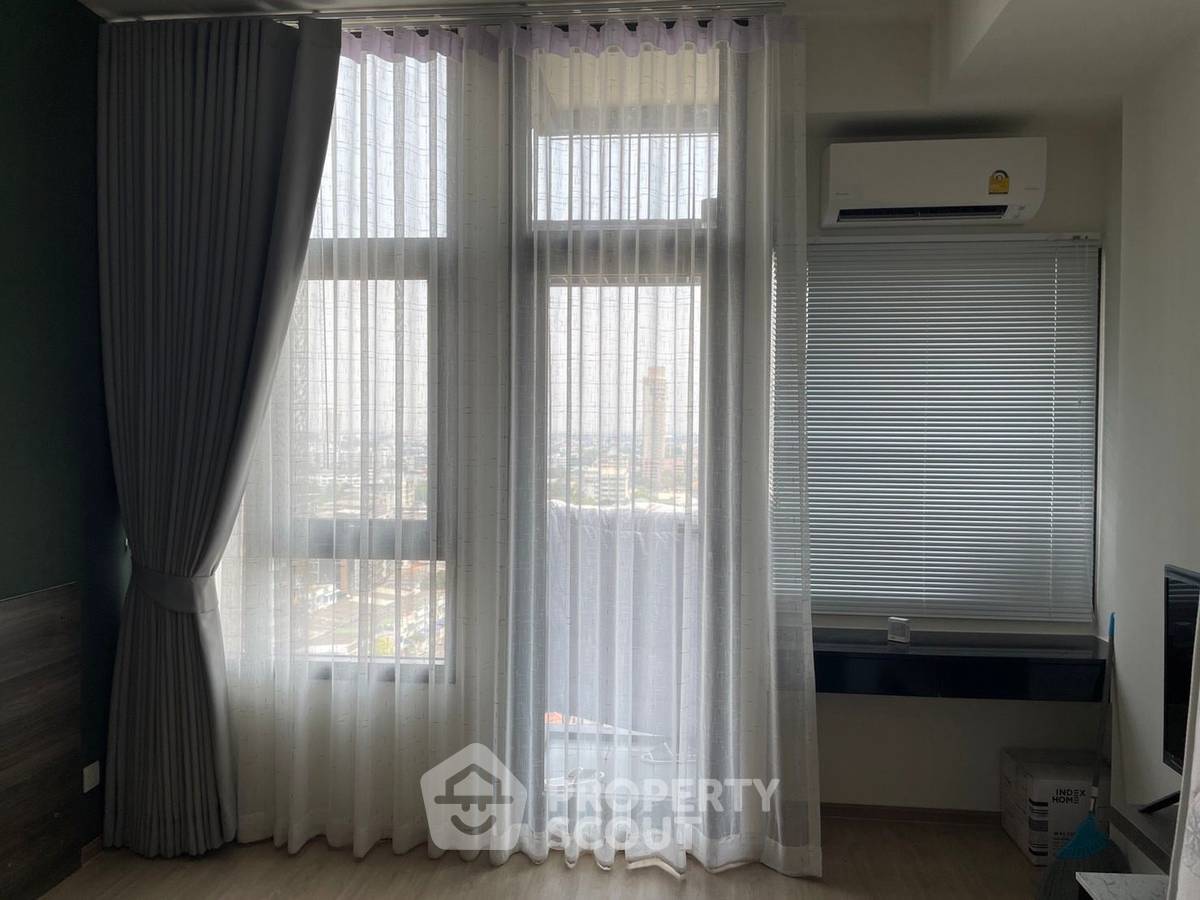 picture 1-BR Condo at Centric Ratchayothin near BTS Ratchayothin (ID 1459423) - 4/11