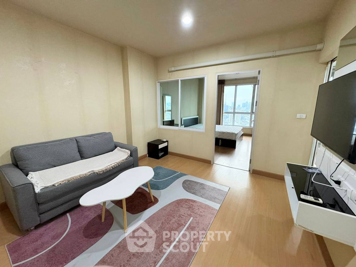 picture 1-BR Condo at Life @ Ratchada-Huaikwang near MRT Sutthisan (ID 2455929) - 1/10