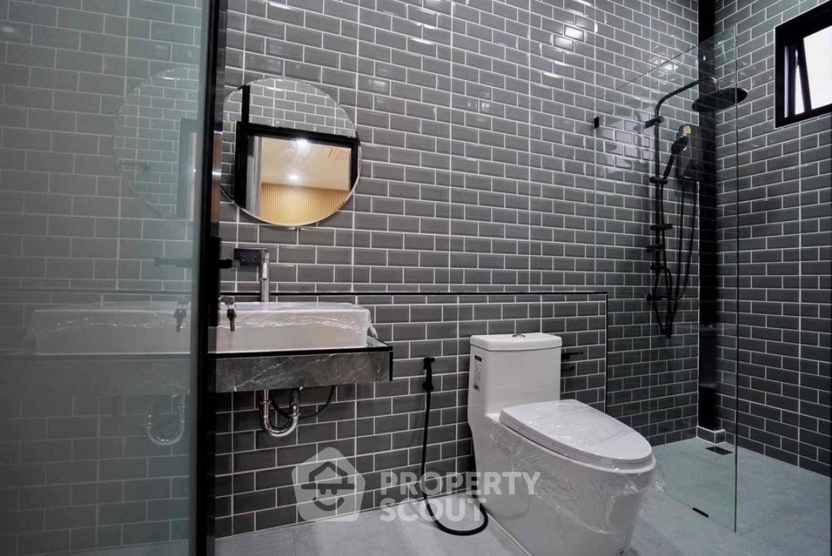 รูป วิลล่า 3-ห้องนอน ใกล้ เมืองพัทยา (ID 1769989) - รูปที่ 16/16