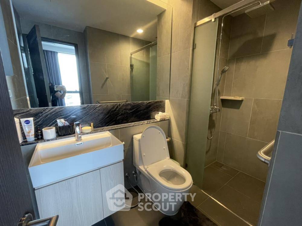 picture 1-BR Condo at The Lumpini 24 near BTS Phrom Phong (ID 595213) - 8/11