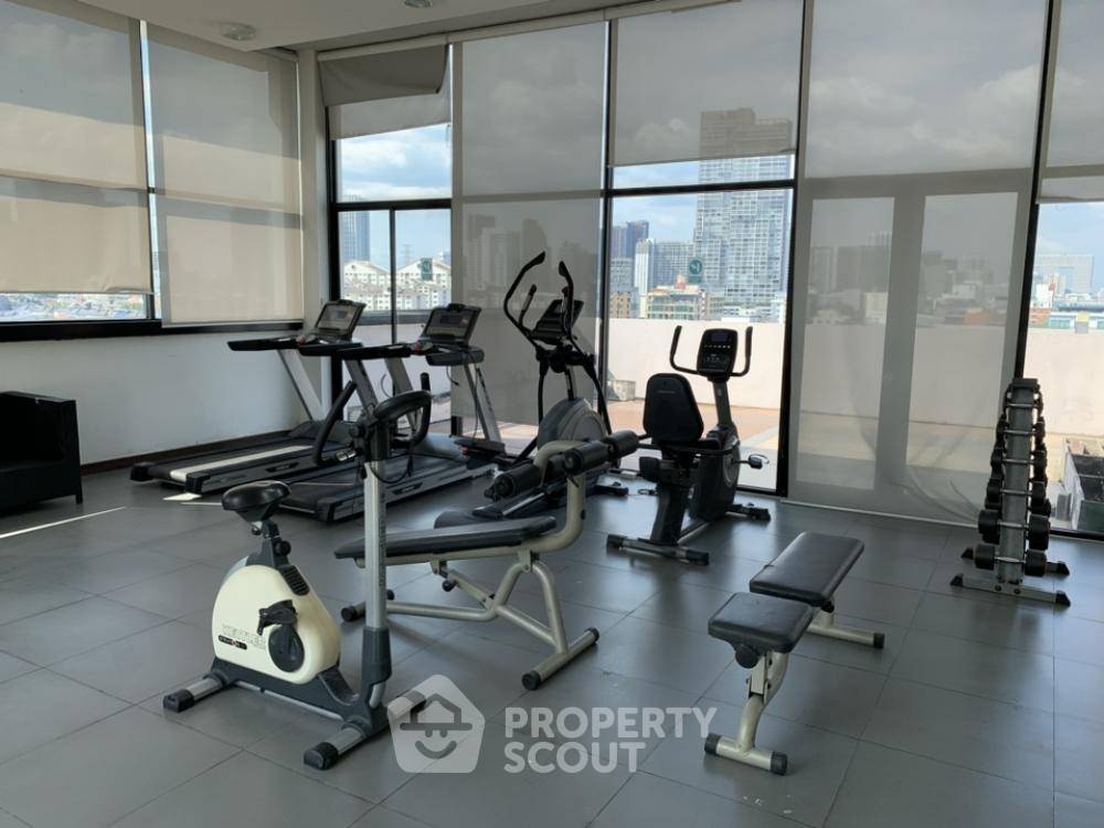 picture 1-BR Condo at Lugano near MRT Ratchadaphisek (ID 1128208) - 12/12