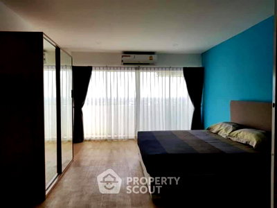 Condos for sale : 1-BR Condo at The Trio Garden Condominium in Nong Bon (ID 2034131)