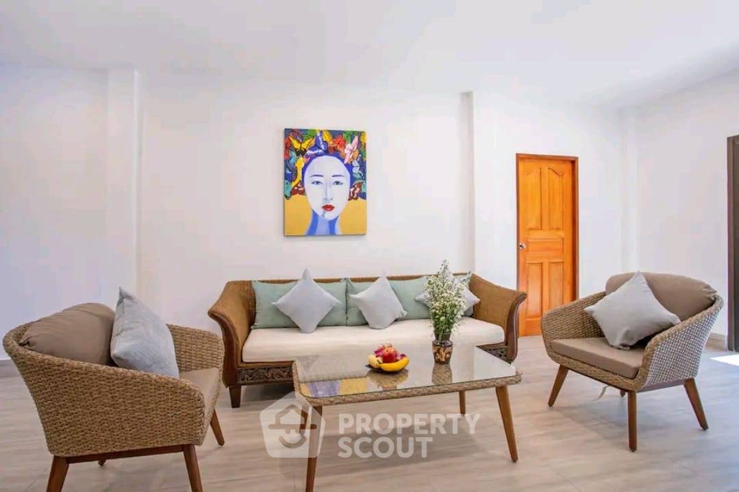 รูป วิลล่า 5-ห้องนอน ใกล้ จุดชมวิวแหลมพรหมเทพ (ID 1343757) - รูปที่ 10/11