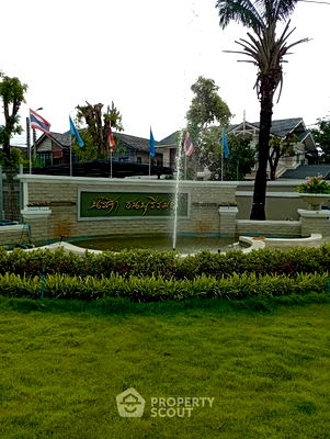 Houses for sale Bangkok : 3-BR House in Thung Khru (ID 1894315)