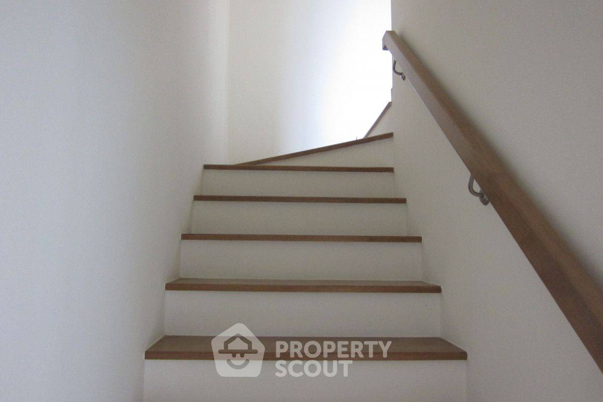 รูป ทาวน์เฮาท์ 3-ห้องนอน ใน แสมดำ (ID 2098646) - รูปที่ 4/7