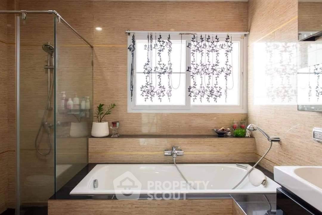 รูป บ้าน 4-ห้องนอน ที่ เซ็นทรัล ปาร์ค ฮิลล์ไซด์ ใกล้ พัทยาตะวันออก (ID 1890839) - รูปที่ 6/14