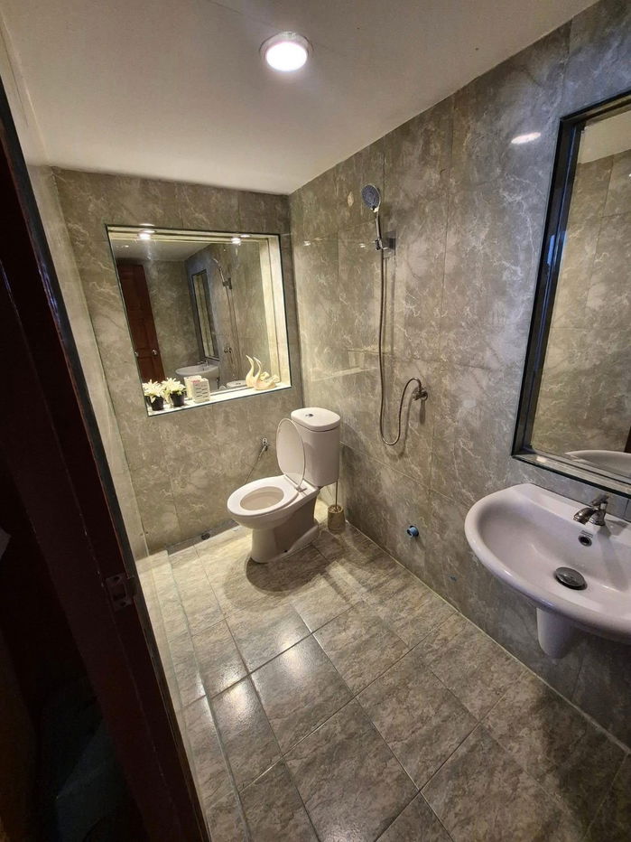 picture LTH13645 – House for Rent at Suthisan (Soi Sabaijai) Size 74 sq.w. 4 beds 5 baths Near MRT Sutthisan ONLY 90K/Month - 9/14