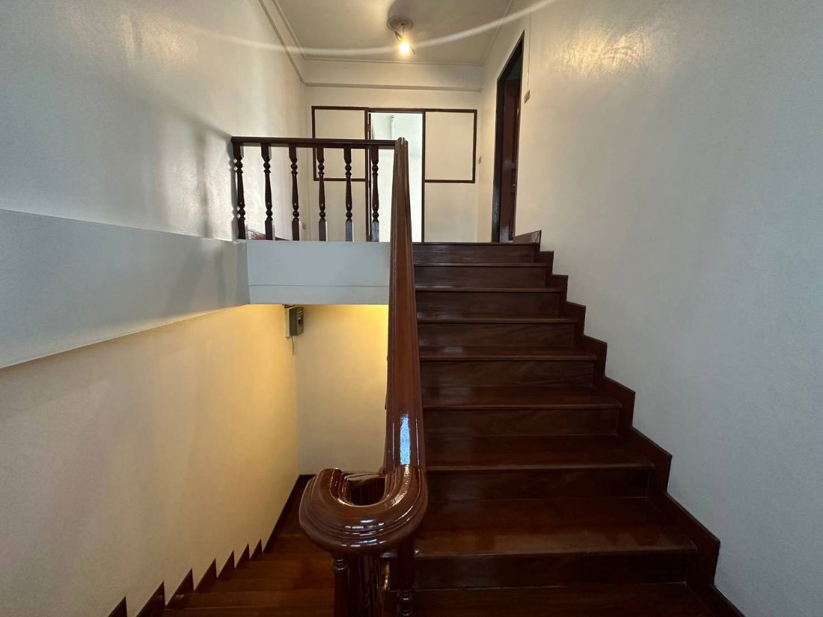 picture 4-storey townhouse, Ekkamai Villa project, Soi Sukhumvit 63, near BTS Ekkamai, only 2 kilometers. - 33/36