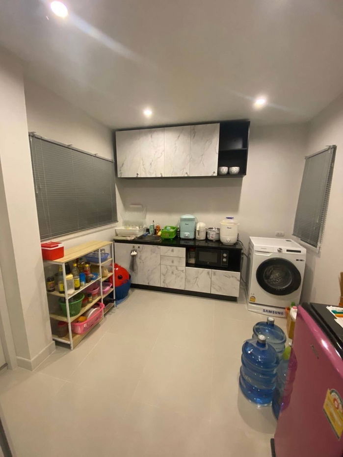 picture 🏡 Affordable Single Detached House – Second-hand but Like New, Ready to Move In - 12/18